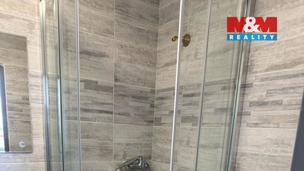 Pronájem bytu 3+1 72 m², Rovná