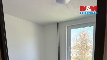 Pronájem bytu 3+1 72 m², Rovná