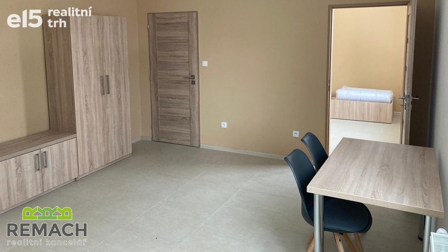 Pronájem byty 1+1, 32 m² - Zlechov