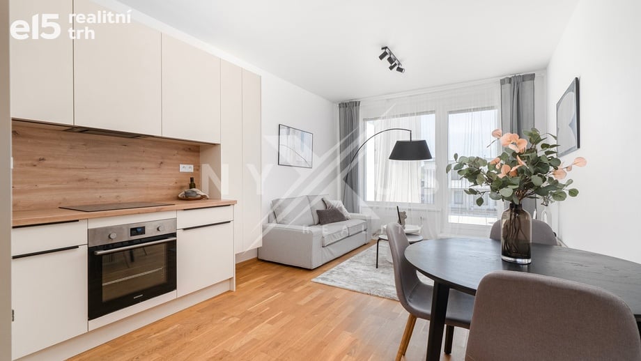 Prodej byty 2+kk, 52 m² - Praha - Vysočany