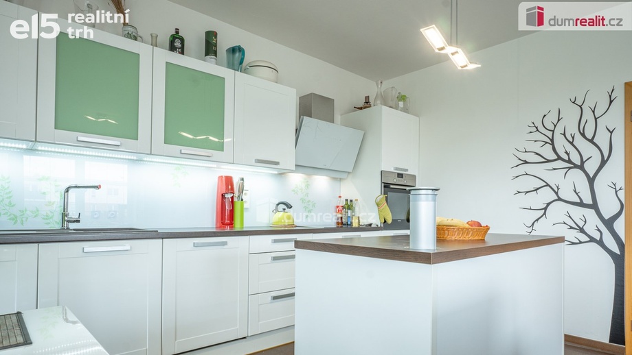 Prodej byty 3+kk, 86 m² - Praha - Kbely