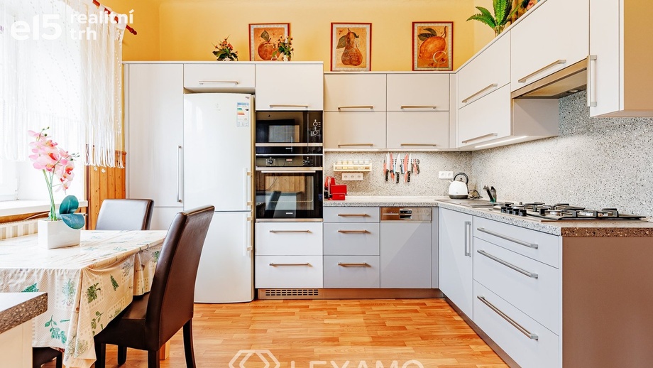 Prodej byty 2+1, 61 m² - Dešná - Rancířov