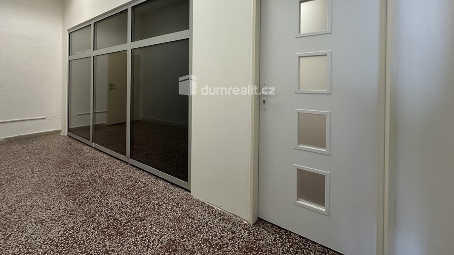 Pronájem obchodního prostoru 22 m², Břeclav - Charvátská Nová Ves