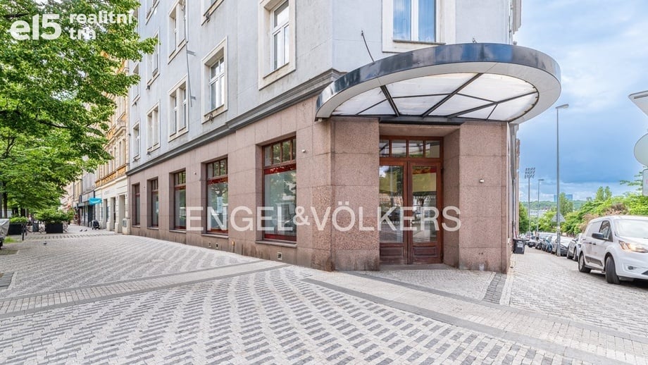 Pronájem kanceláře, 224 m² - Praha - Vršovice