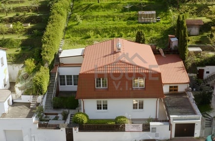 Prodej vícegeneračního domu 204 m², Praha - Lysolaje