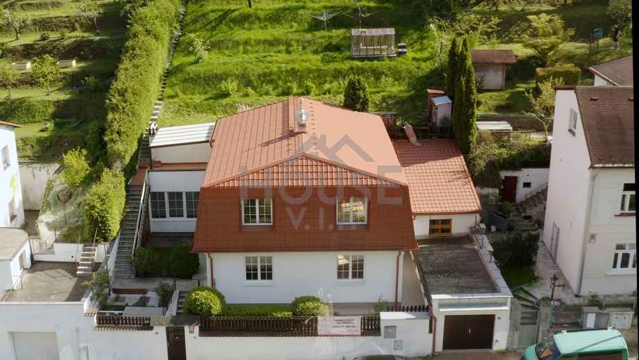 Prodej vícegenerační dům, 204 m² - Praha - Lysolaje