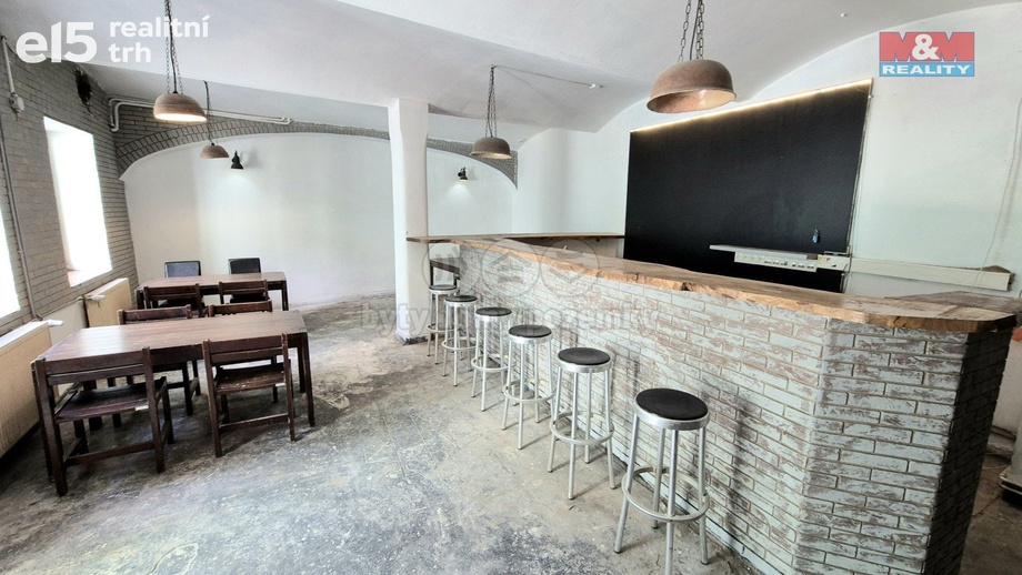 Pronájem obchodního prostoru 157 m², Kladno