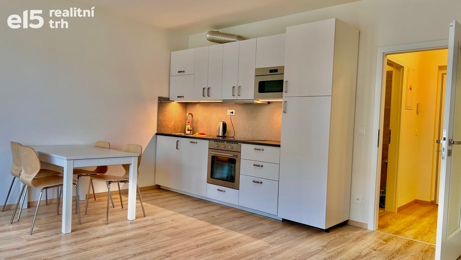 Pronájem byty 1+kk, 32 m² - Praha - Kbely