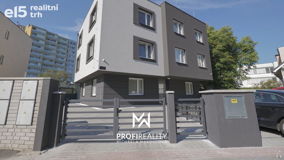 Pronájem byty 1+kk, 29 m² - Praha - Hloubětín