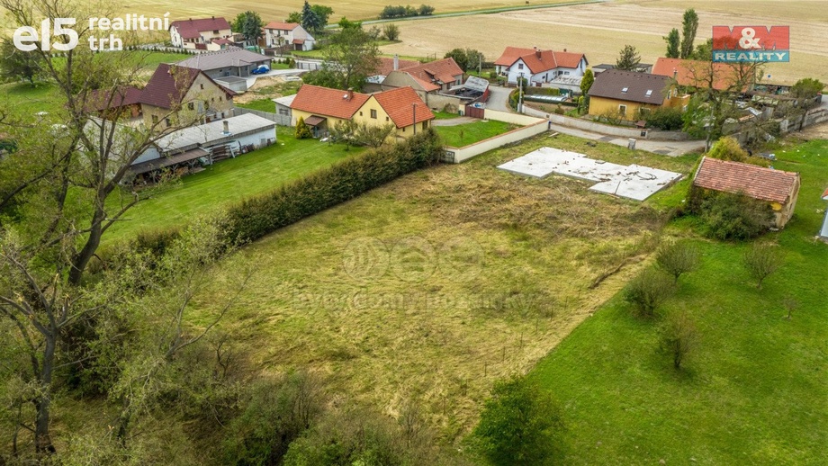 Prodej pozemky pro bydlení, 1 104 m² - Zálezlice - Kozárovice