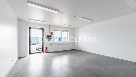 Pronájem skladu 2 828 m², Hostivice