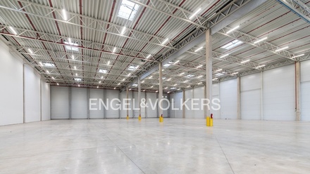 Pronájem skladu 2 828 m², Hostivice