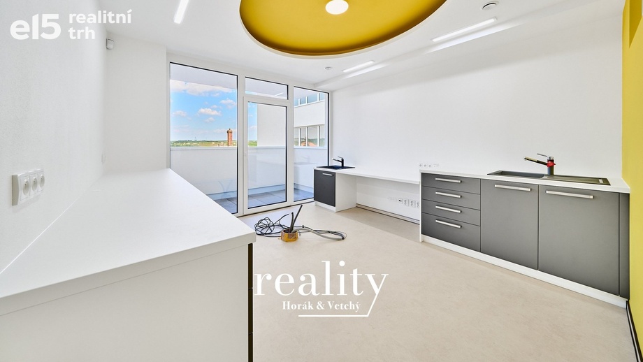 Pronájem ordinace, 28 m² - Znojmo