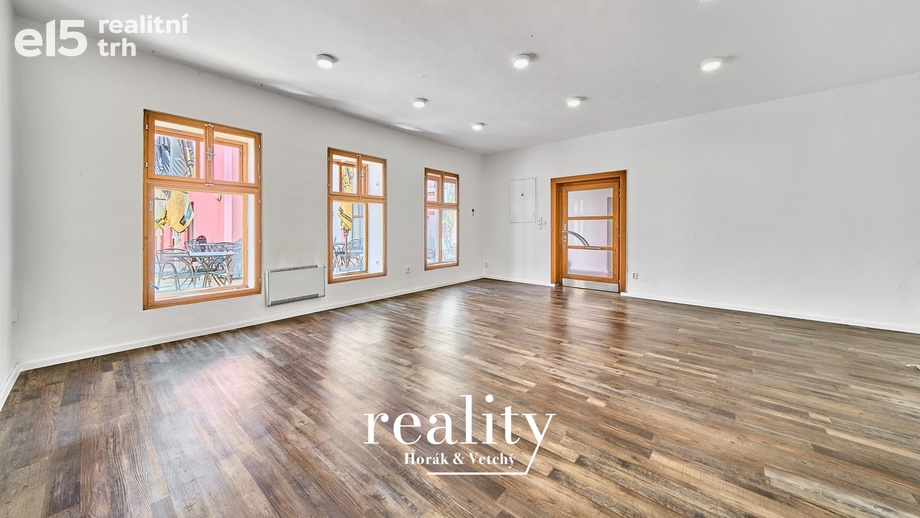 Pronájem obchodního prostoru 36 m², Znojmo