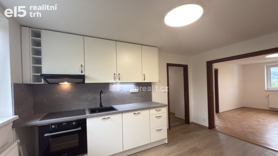 Pronájem byty 2+1, 55 m² - Povrly