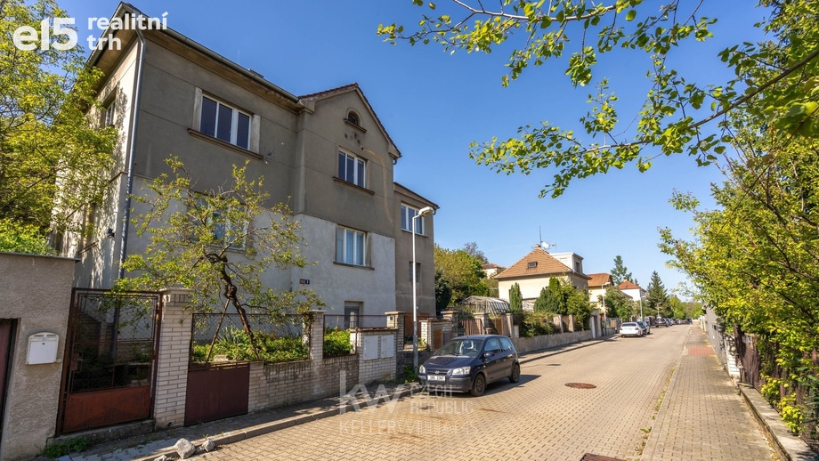 Prodej byty 3+1, 103 m² - Praha - Radotín