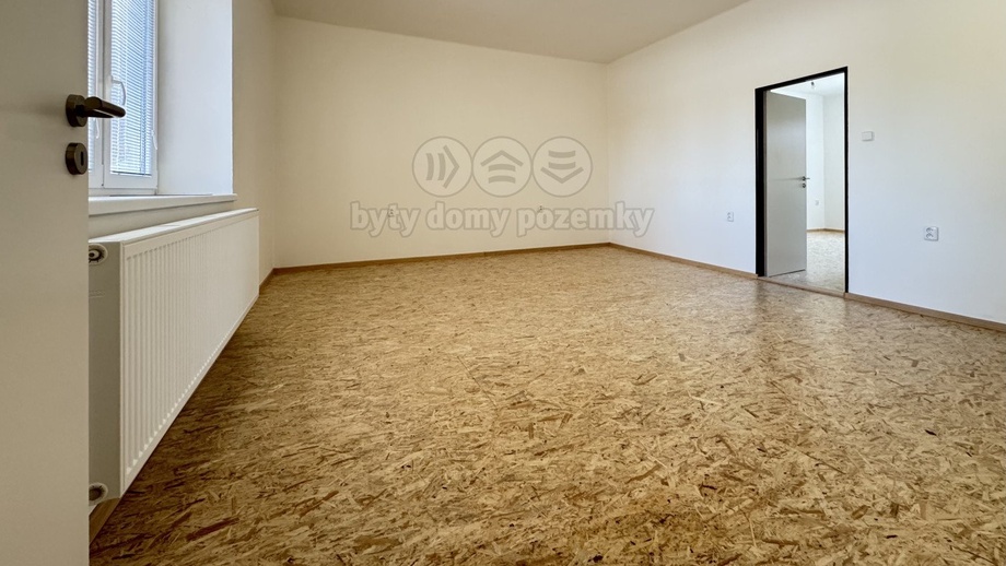Pronájem byty 3+1, 85 m² - Pečky