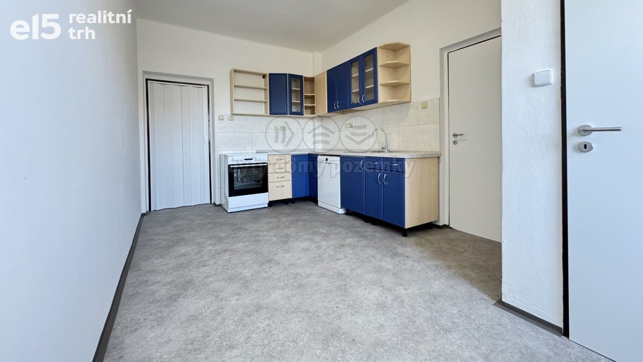 Pronájem byty 3+1, 85 m² - Pečky
