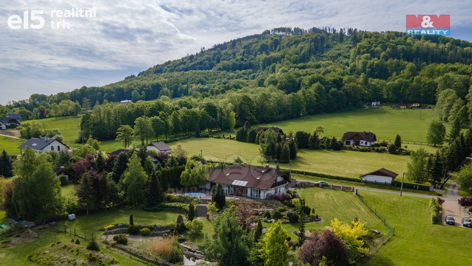 Pronájem rodinné domy, 425 m² - Komorní Lhotka