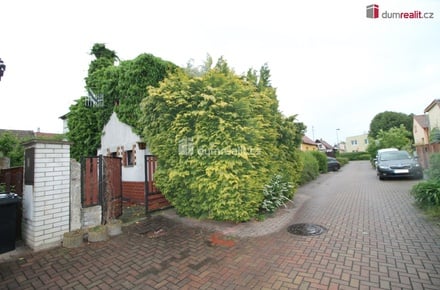 Prodej rodinného domu 60 m², Praha 19