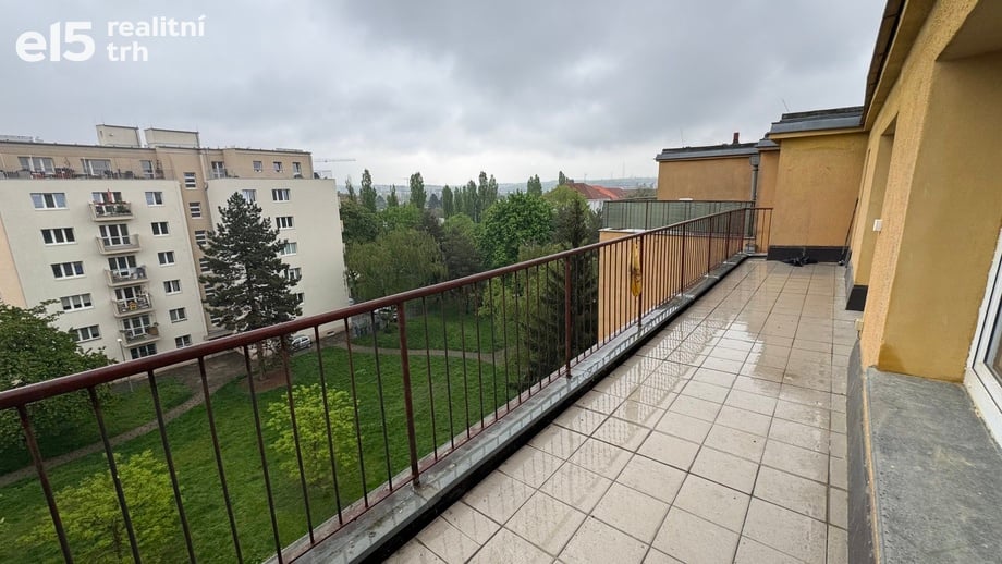 Pronájem byty 2+1, 70 m² - Praha - Vysočany