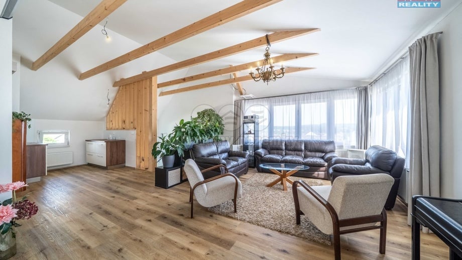 Prodej rodinného domu 208 m², Mirošov