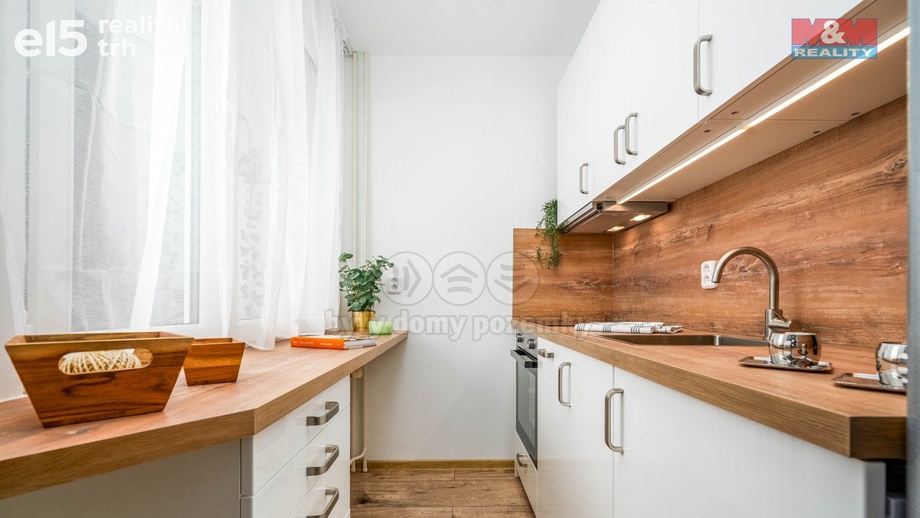Pronájem byty 1+kk, 35 m² - Hradec Králové - Slezské Předměstí