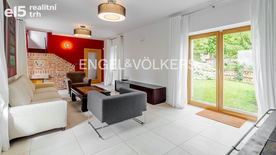 Pronájem rodinné domy, 218 m² - Praha - Slivenec