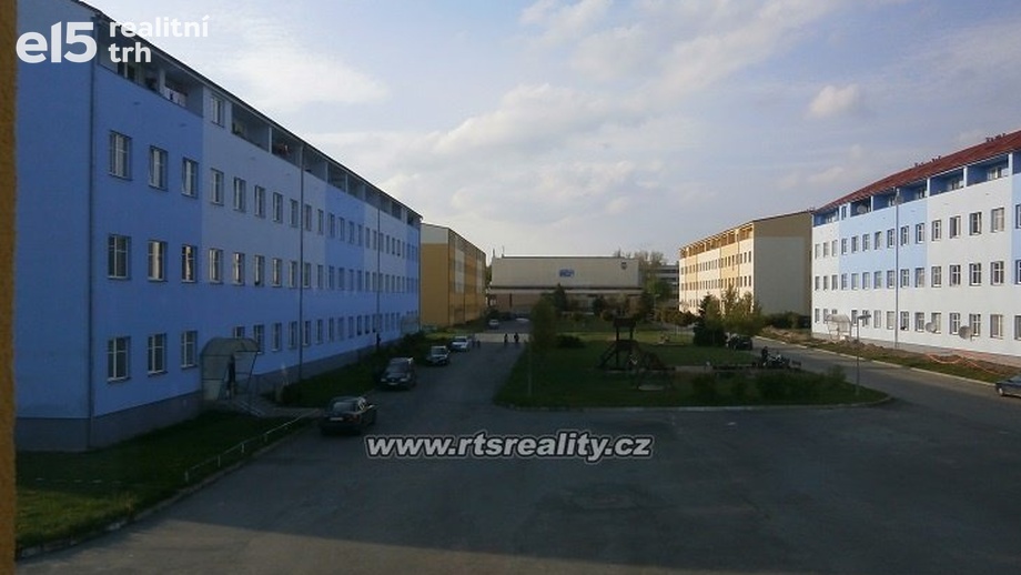 Pronájem byty 1+1, 40 m² - Milovice - Mladá