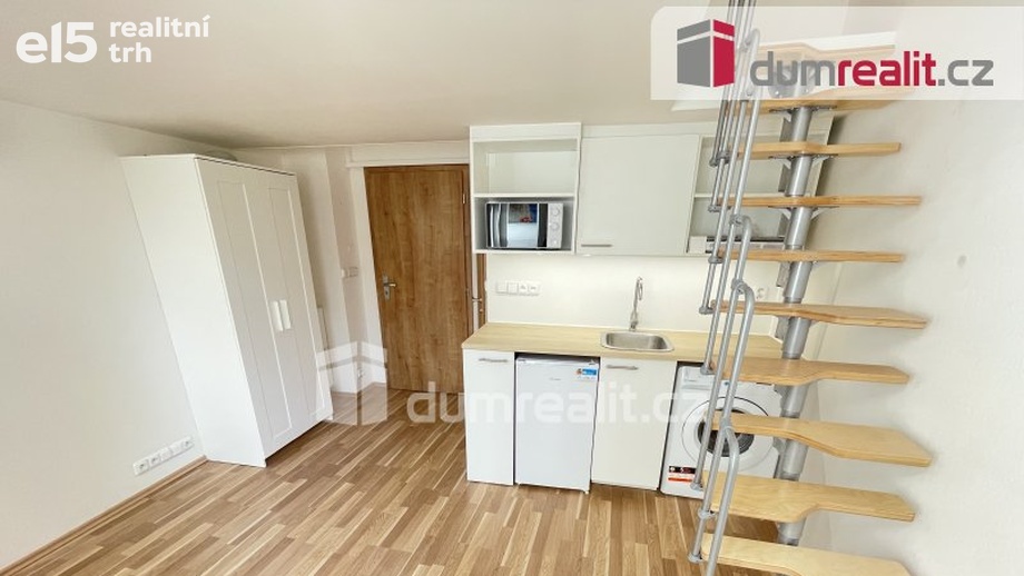 Pronájem byty 1+kk, 25 m² - Praha - Smíchov