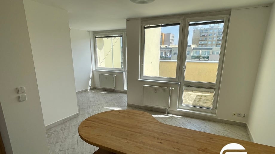 Prodej byty 1+kk, 45 m² - Praha - Hlubočepy