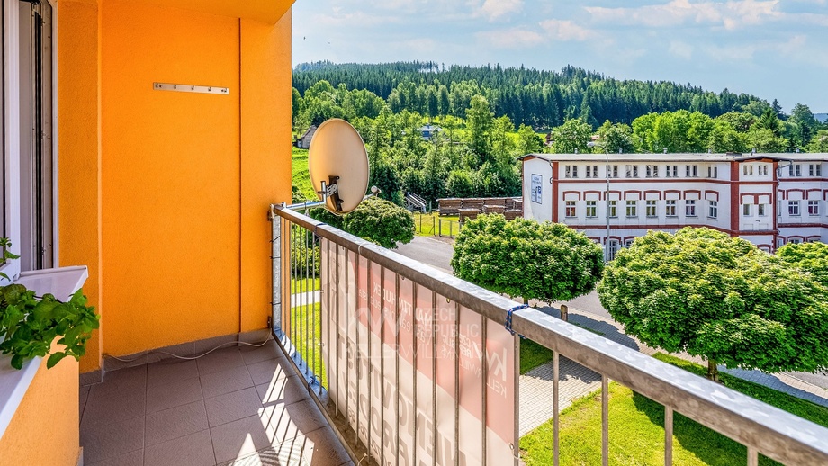 Prodej byty 3+1, 77 m² - Jiřetín pod Bukovou