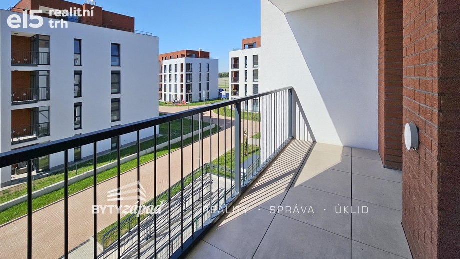 Pronájem byty 3+kk, 59 m² - Kolín III