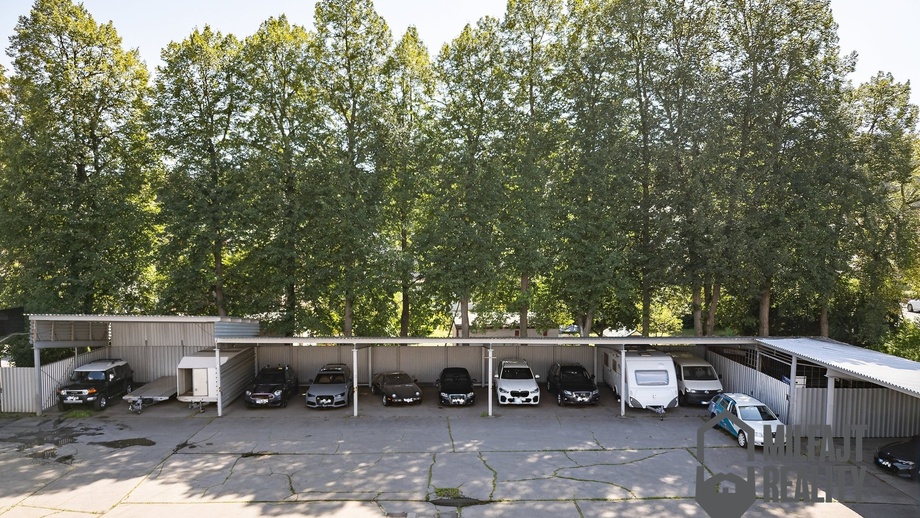 Pronájem garážové stání, 25 m² - Jablonec nad Nisou