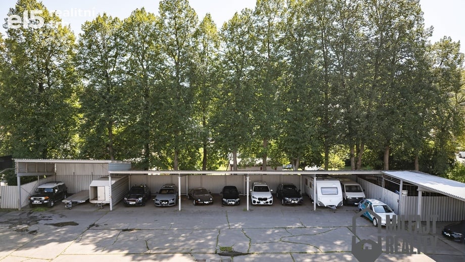 Pronájem garážové stání, 25 m² - Jablonec nad Nisou