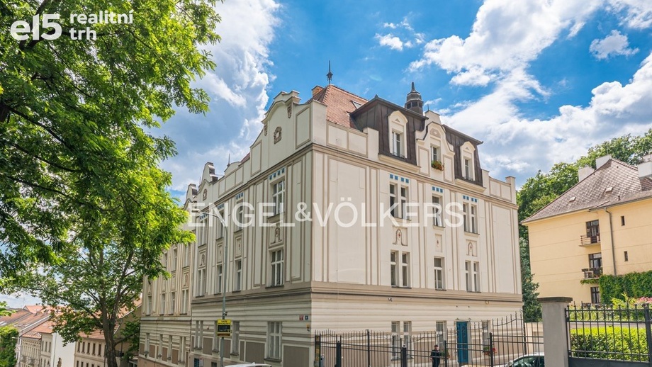Pronájem kanceláře, 89 m² - Praha - Smíchov