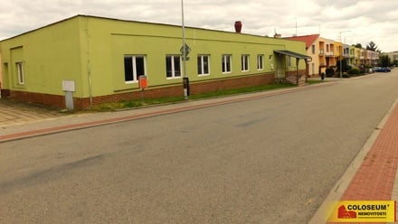 Prodej restaurace 950 m², Dobšice