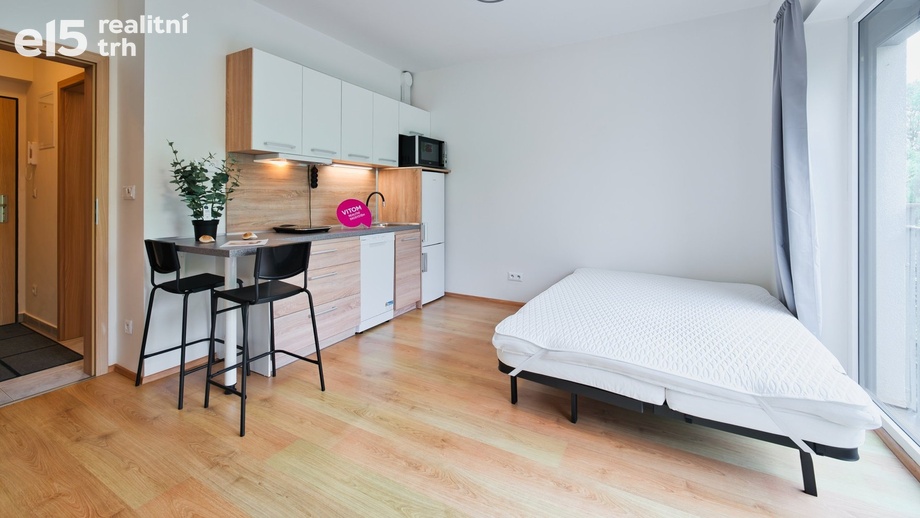 Pronájem byty 1+kk, 24 m² - Milovice - Mladá