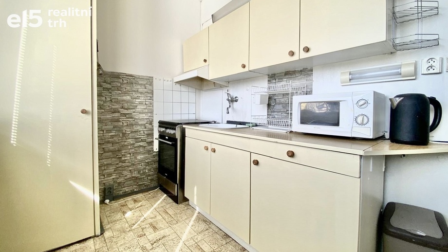 Pronájem byty 2+1, 52 m² - Kadaň