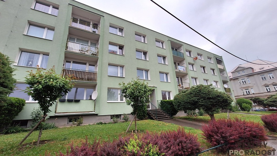 Pronájem bytu 1+1 35 m², Ústí nad Labem-Neštěmice