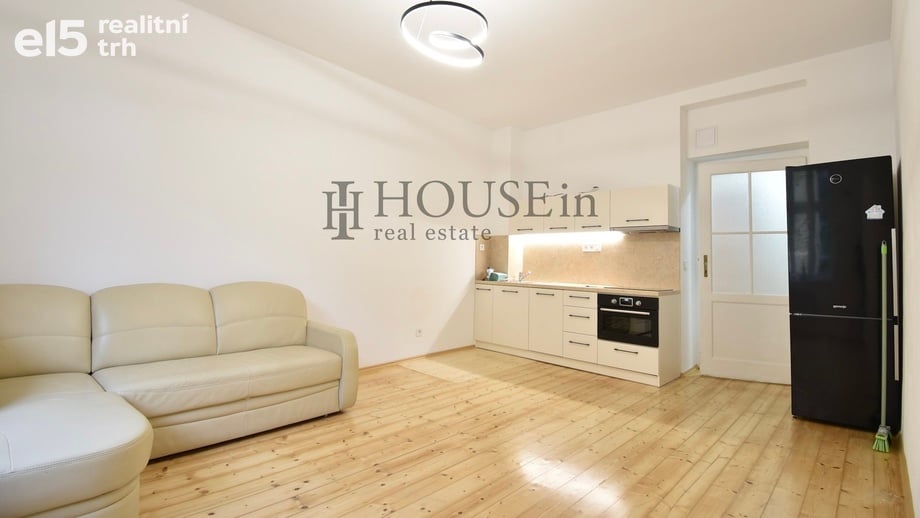 Pronájem byty 1+kk, 33 m² - Praha - Nusle
