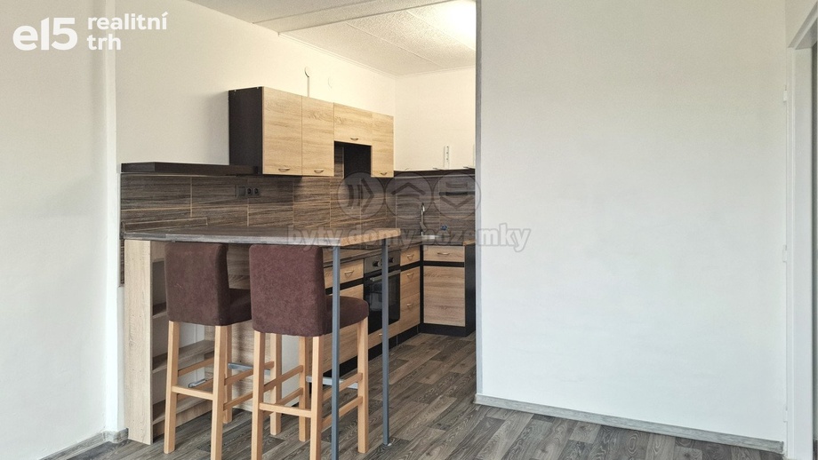 Pronájem byty 2+kk, 39 m² - Most