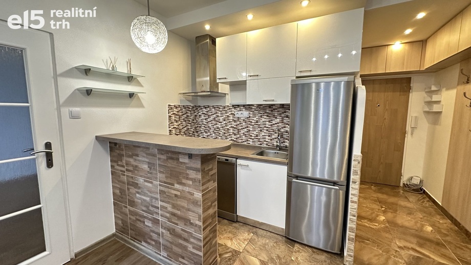 Pronájem byty 2+kk, 40 m² - Jablonec nad Nisou