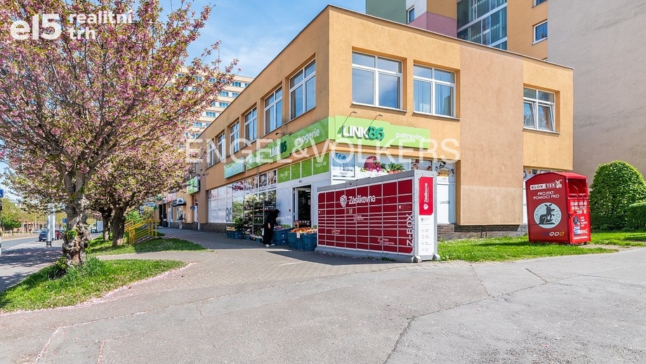 Pronájem kanceláře 180 m², Praha - Žižkov