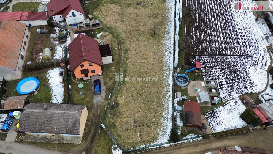 Prodej stavebního pozemku 1 187 m², Selmice