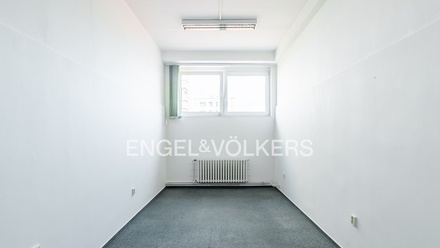 Pronájem kanceláře 18 m², Praha - Žižkov