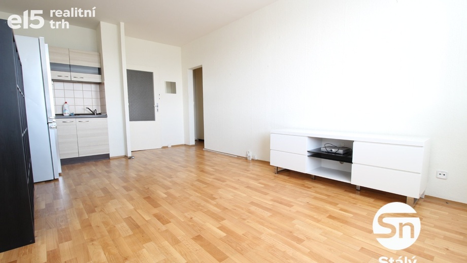Pronájem byty 1+kk, 29 m² - Praha - Modřany