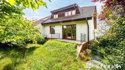 Prodej rodinného domu 240 m², Hněvotín