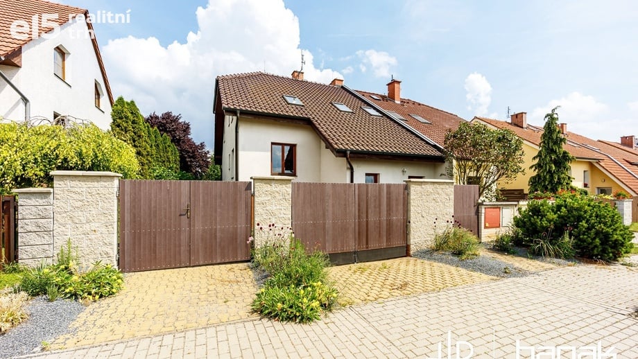 Prodej rodinné domy, 240 m² - Hněvotín