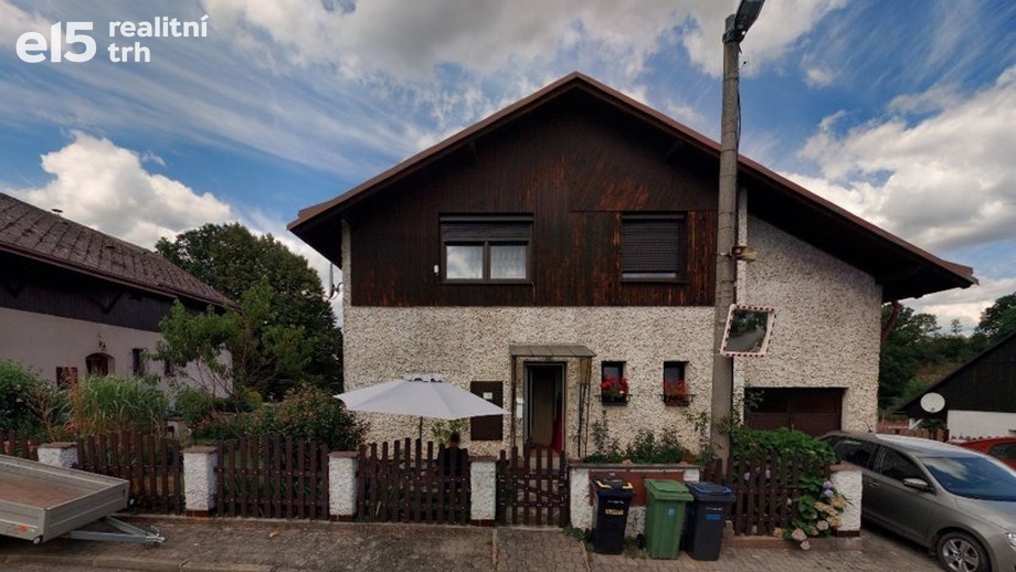 Prodej podílu 1/2 rodinné domy, 180 m² - Horní Radechová